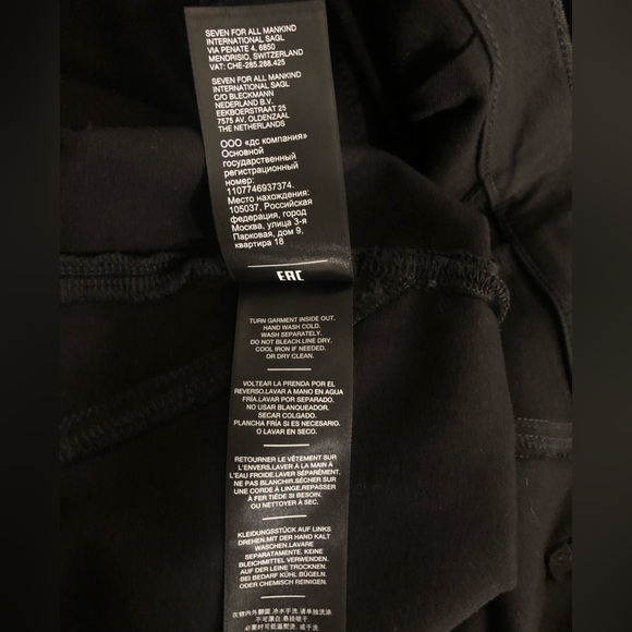 7 For All Mankind Coated Black Skinny Cargo Jeans - Size 29 - Picture 9 of 12